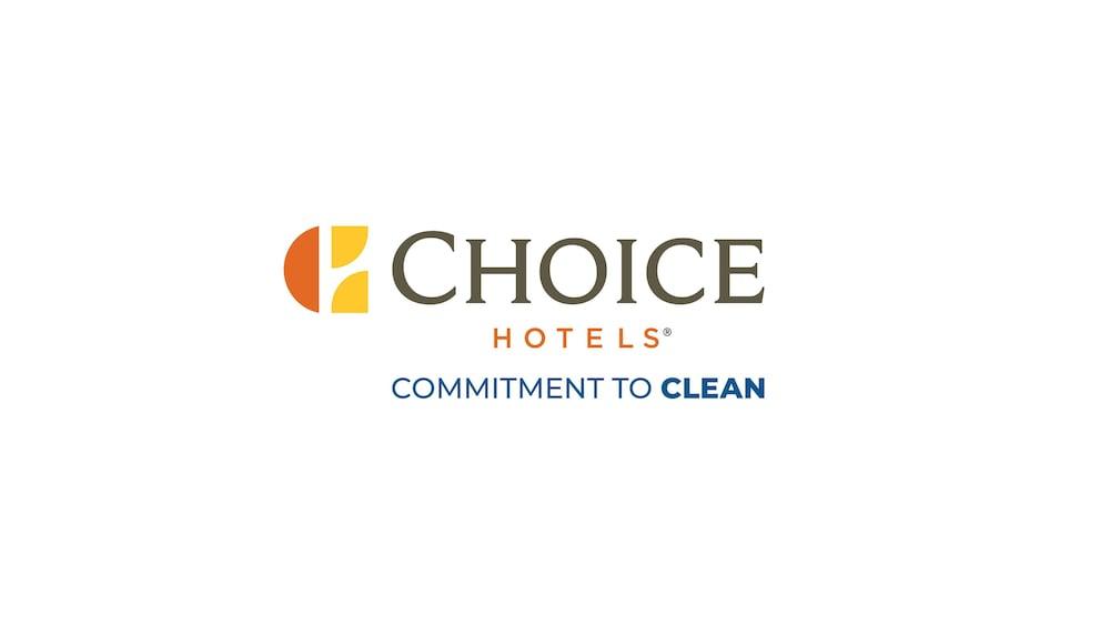 Quality Inn Поукателоу Екстериор снимка