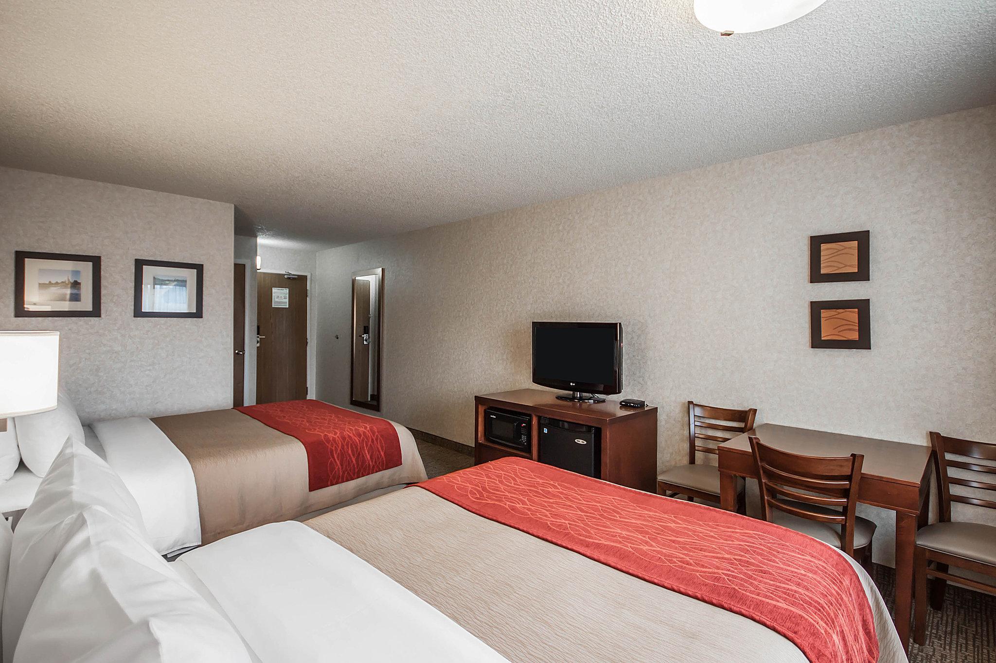 Quality Inn Поукателоу Екстериор снимка